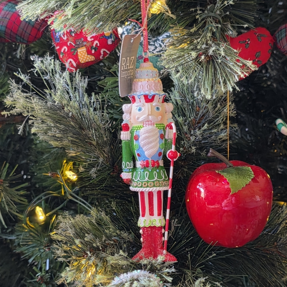 NEW RAZ IMPORTS 6" Nutcracker Ornaments - Red and Green